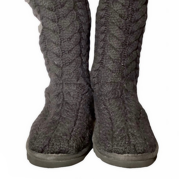🎉HP🎉👢UGG Black Knit Boots - Picture 3 of 11